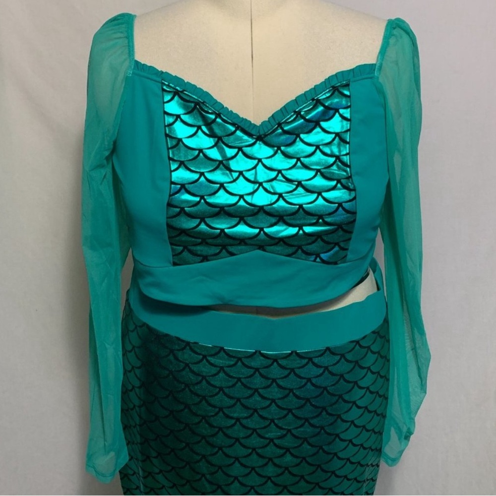 Torrid Dress Two Piece Mermaid Fishtail Skirt Halloween Costume Plus 3 22 24
